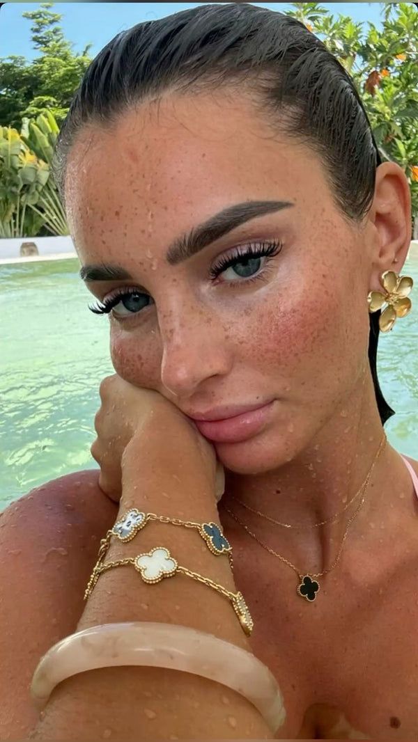 Unbox. Wear. Shine. 💫 This little box holds my new everyday jewelry essentials!