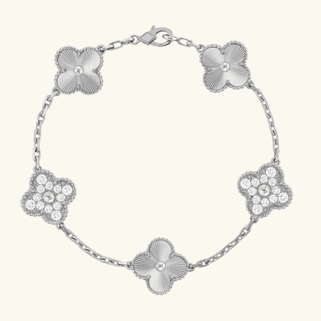 CLOVER | Golden Guilloché Bracelet Prestige